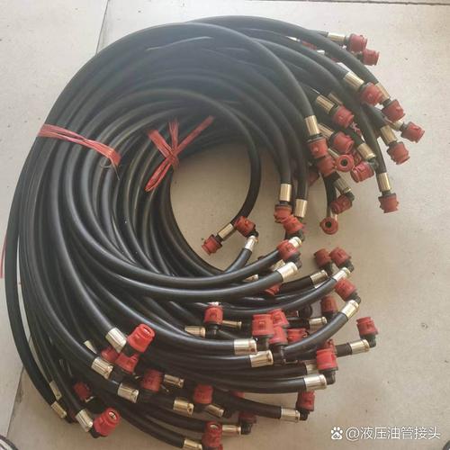 液壓膠管有哪些型號規(guī)格?有什么值得注意的 液壓膠管有哪些型號規(guī)格?有什么值得注意的