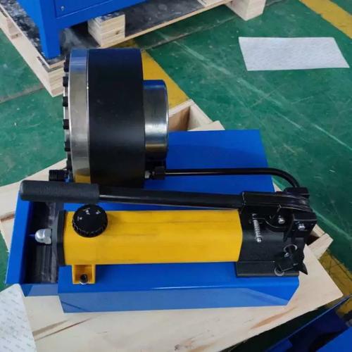 膠管總成接頭型號有何區(qū)別? 膠管總成接頭型號有何區(qū)別?